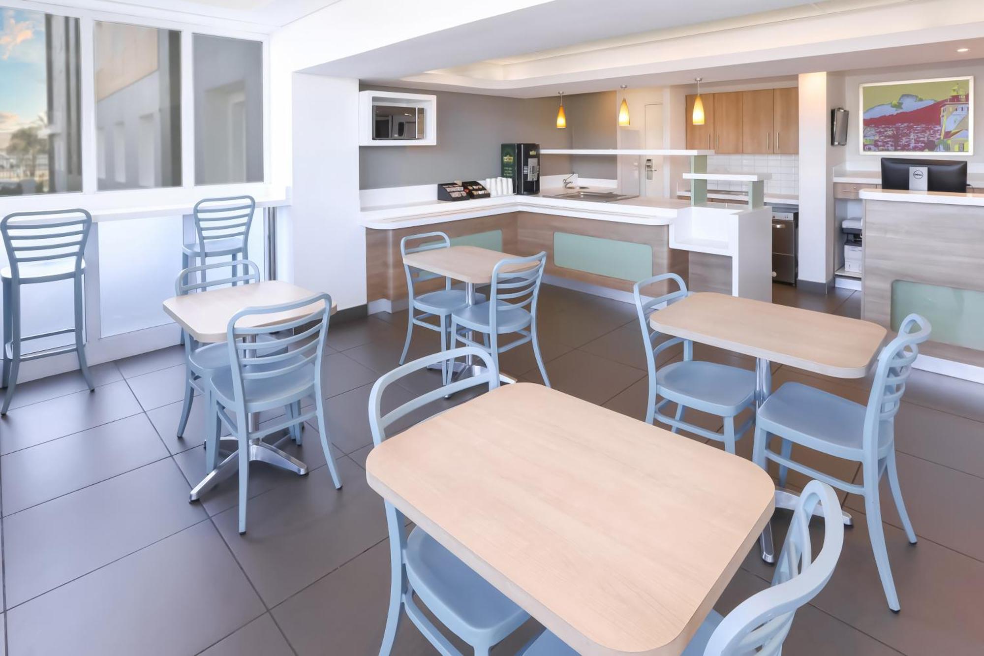 Sun1 Milnerton Hotel Кейптаун Екстериор снимка